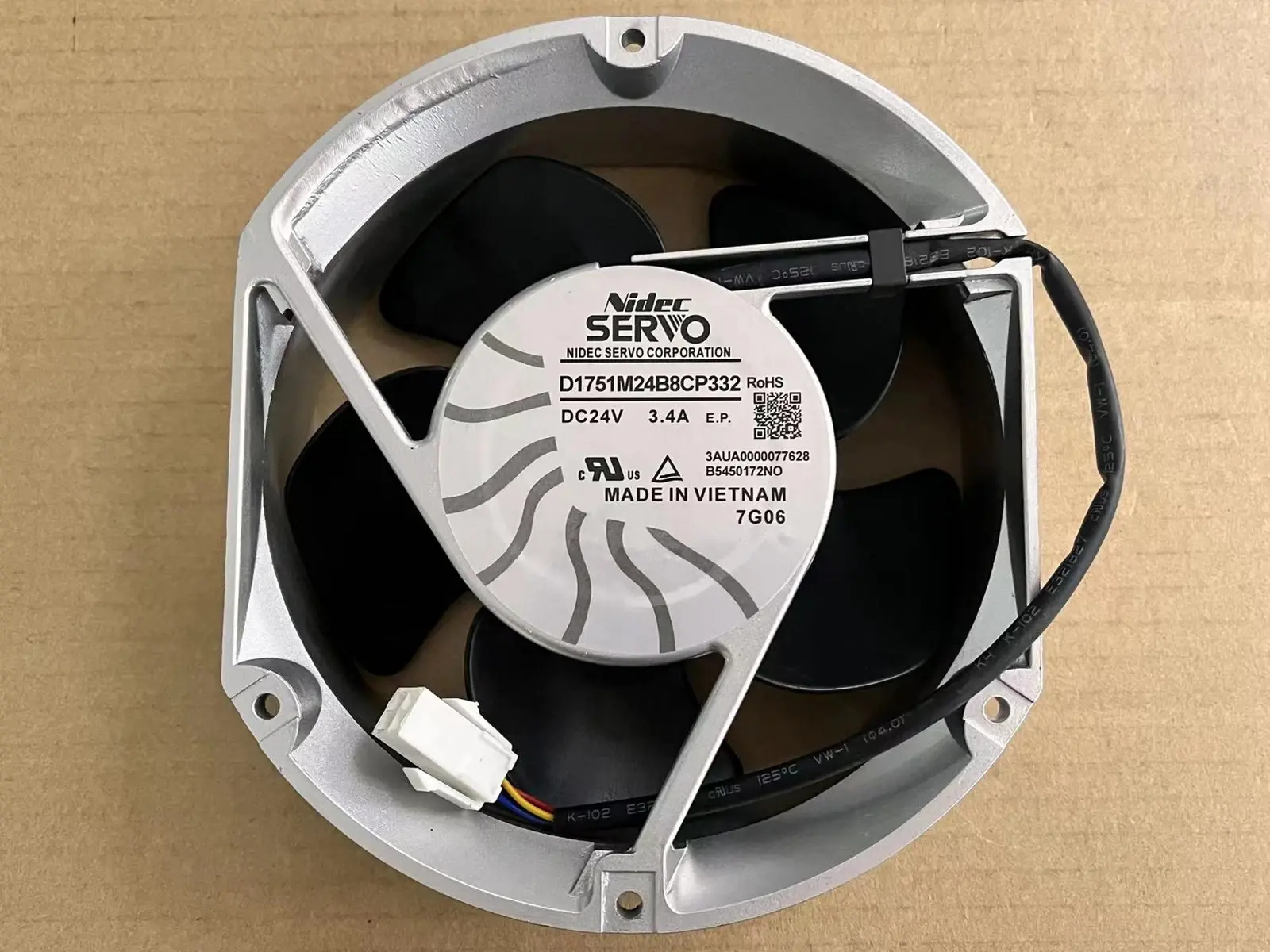 SERVO D1751M24B8CP332